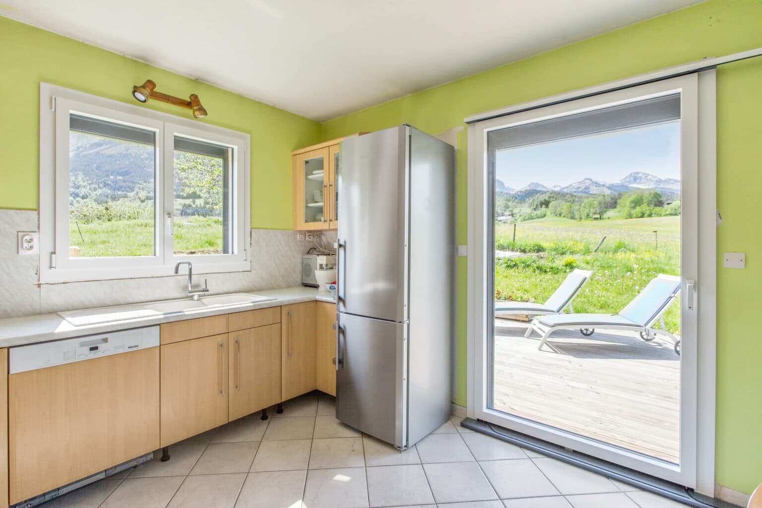 Baie vitrée coulissante murale en PVC ou aluminium sur mesure - TandeM.s - Design épuré, système breveté, seuil PMR_1