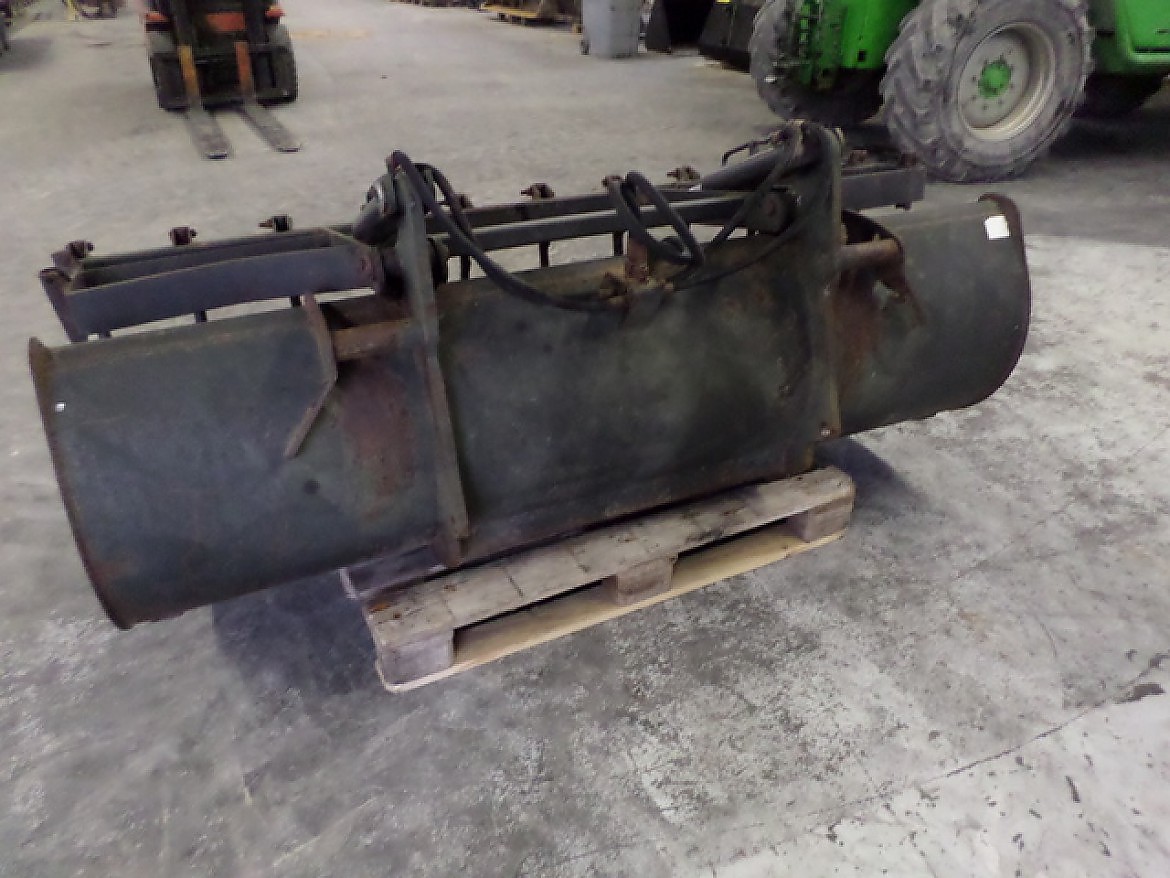 Godet multi service mailleux en 200_1