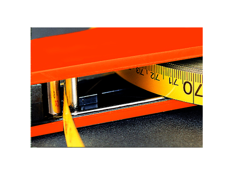 Mètre ruban Bahco en fibre de verre - 50m - graduations anti-éblouissement et classe II_1