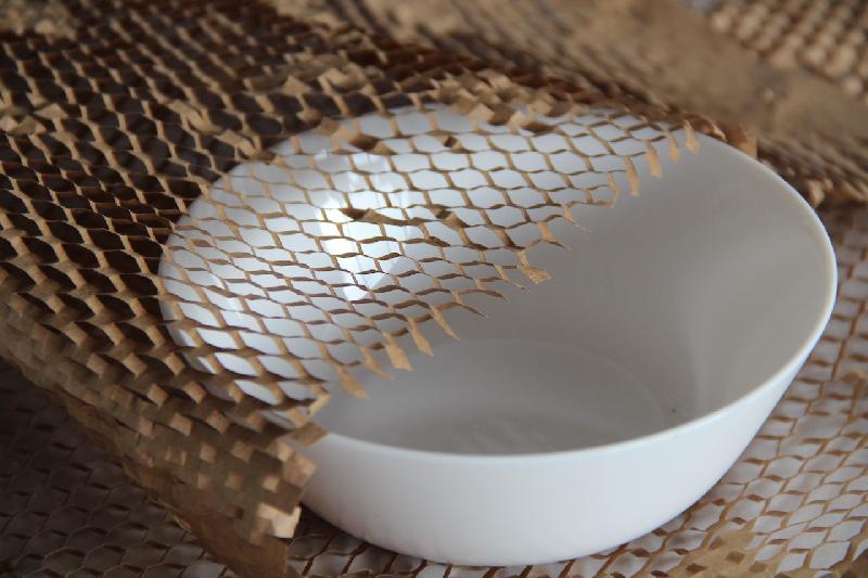 Papier nid d'abeilles - calage écologique 100% recyclable - Réf. 650302_1