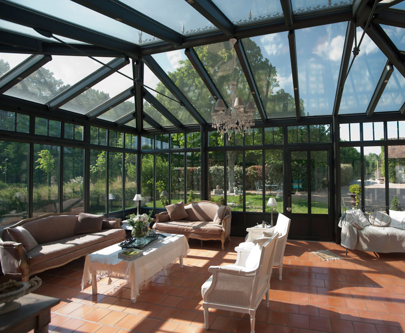 Véranda verrière en aluminium sur-mesure - Structure et toit cintré ou monopente_1