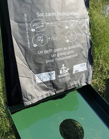 Sachet canin végétal en liasse - 100% biodégradable et compostable - 2000 sachets par carton - fabriqué en France_1