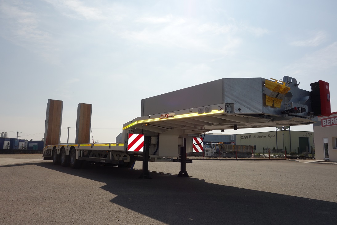 Semi-remorques porte-engins MAXTRAILER MAX 100 - 3 essieux SAF - 50T - véhicule neuf en stock - réf. 9002_1