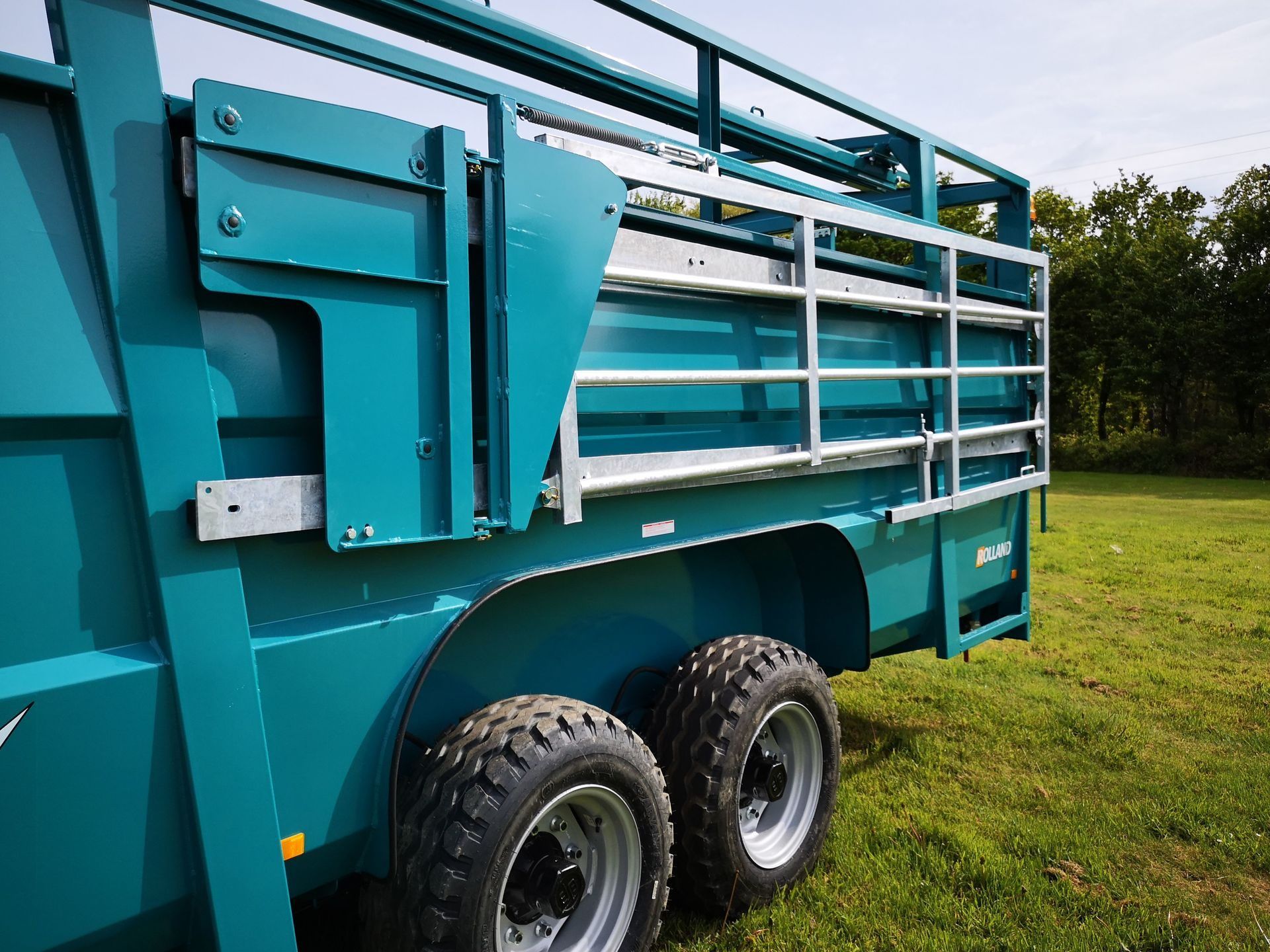 Bétaillère Rollvan 74 pour transport sécurisé des bovins