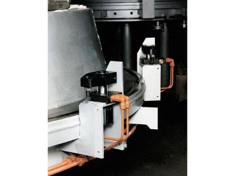 Vérins pivotants SUSS22 - 2.1 kN Force - Simple effet - Piston droit - Montage par bride avant_1