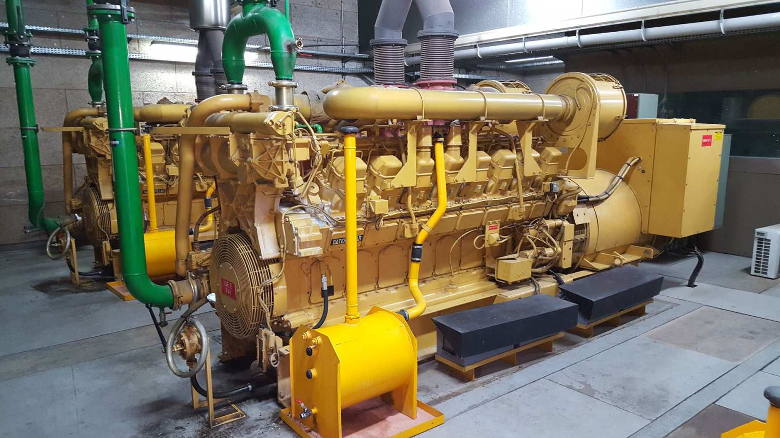 Centrale de  2 groupes électrogènes d'occasion - CATERPILLAR 2 X 3516 - 2 X 1650 KVA_1