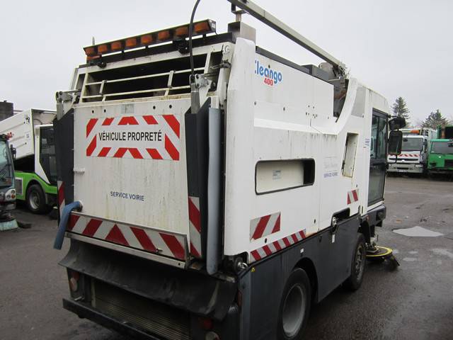 Balayeuse cleango 400 en fonctionnement