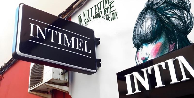 Enseigne drapeau lumineuse avec coins arrondis - Éclairage LED inclus - Personnalisable_1