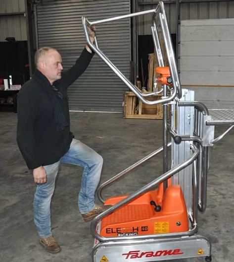 Nacelle automotrice ESCAMOVE 40 Picking - Hauteur de travail 3.96m - Charge 150kg_1