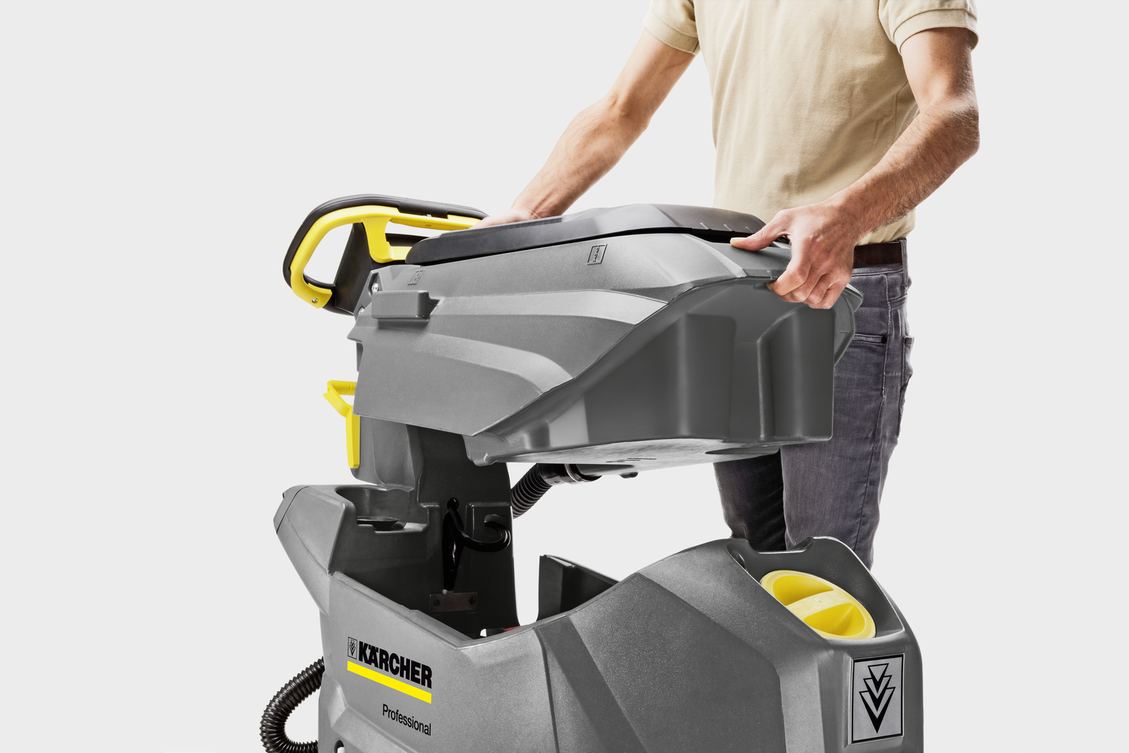Autolaveuse accompagnée à batteries BD 43/25 C Bp - Compacte, maniable et silencieuse - Réservoir 25L - Largeur de travail 43cm_1