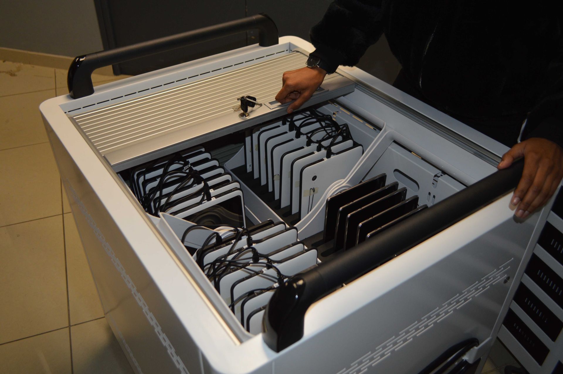 Chariot multimédia a paniers - cartice 24-32 basket_1