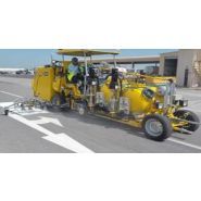 Équipement de marquage routier avec largeurs de lignes de 10 à 100 cm