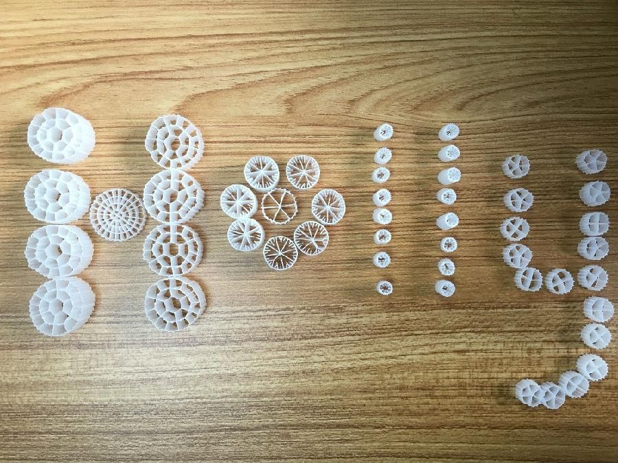 Plastic MBBR Bio - Médias de filtration d'eau Yixing Holly Technology - Pour le traitement des eaux usées et aquaculture_1