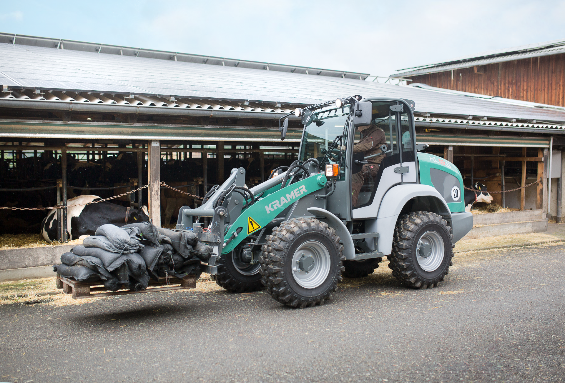 Chargeuse sur pneus pour l'agriculture - Kramer KL18.5 avec Smart Ballast et technologie moteur écologique_1
