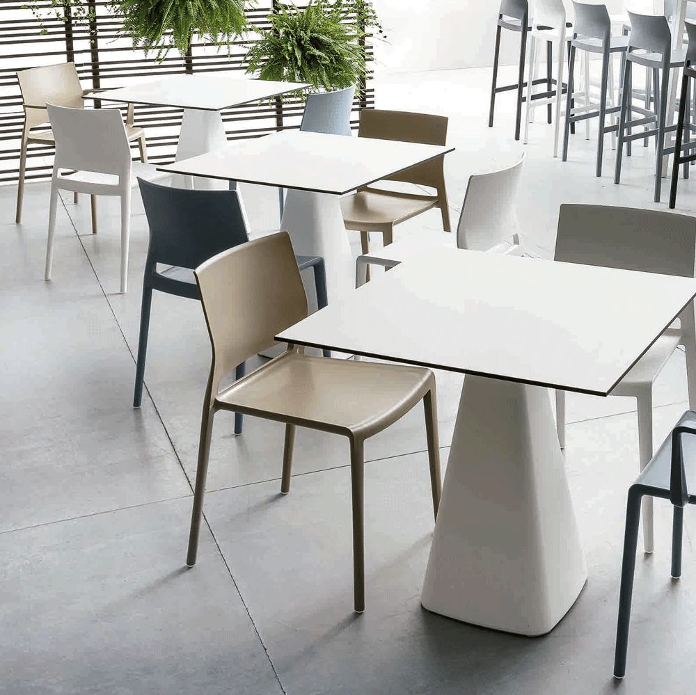 Chaise empilable Bakhita pour restaurants et collectivités - intérieur et extérieur - technopolymère - fabriquée en Italie_1
