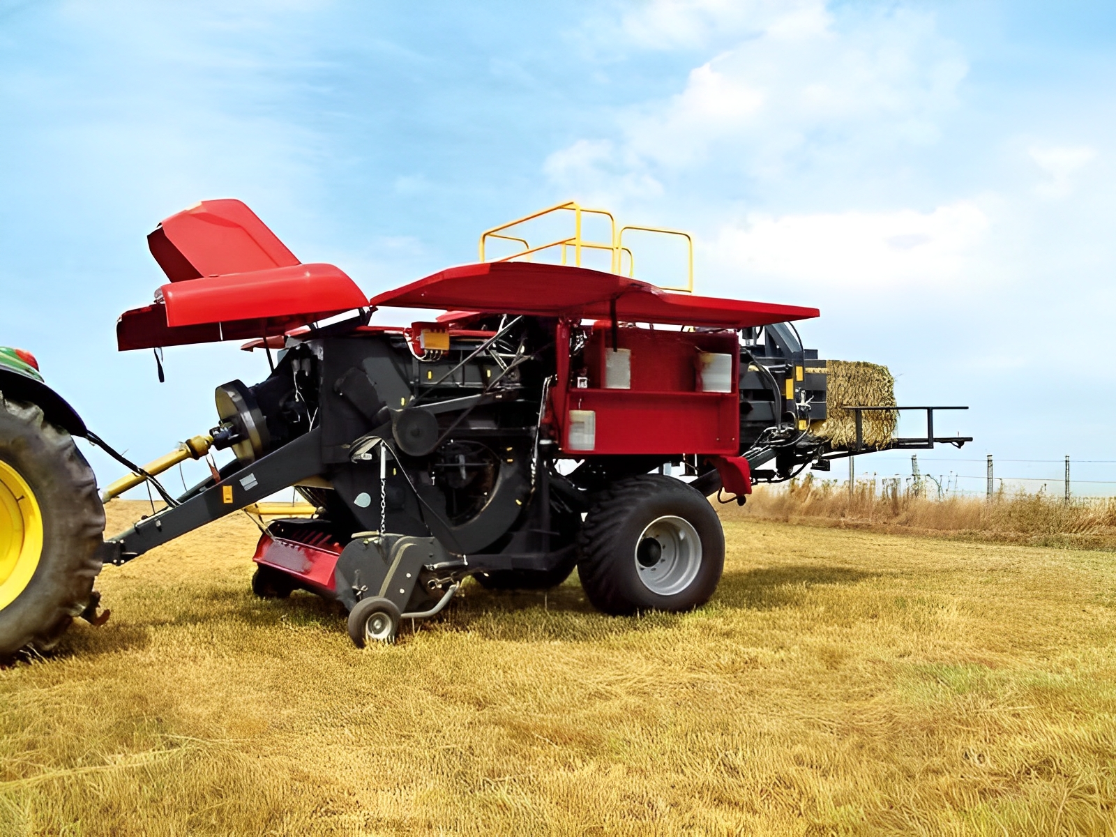 Machine agricole Sr 712 pour pressage de balles carrées