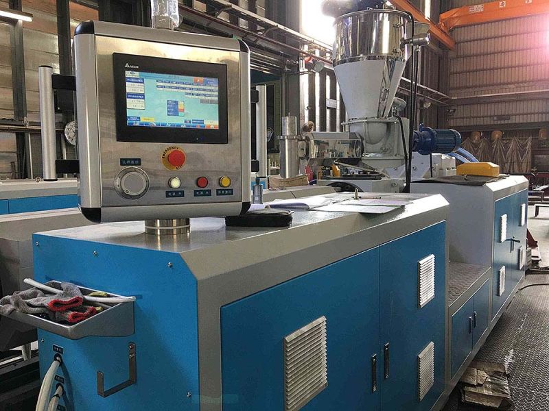 Extrudeuse à double vis de type parallèle Everplast - modèles EMD-65, EMD-90 et EMD-130 - débit jusqu'à 1500 kg/h_1