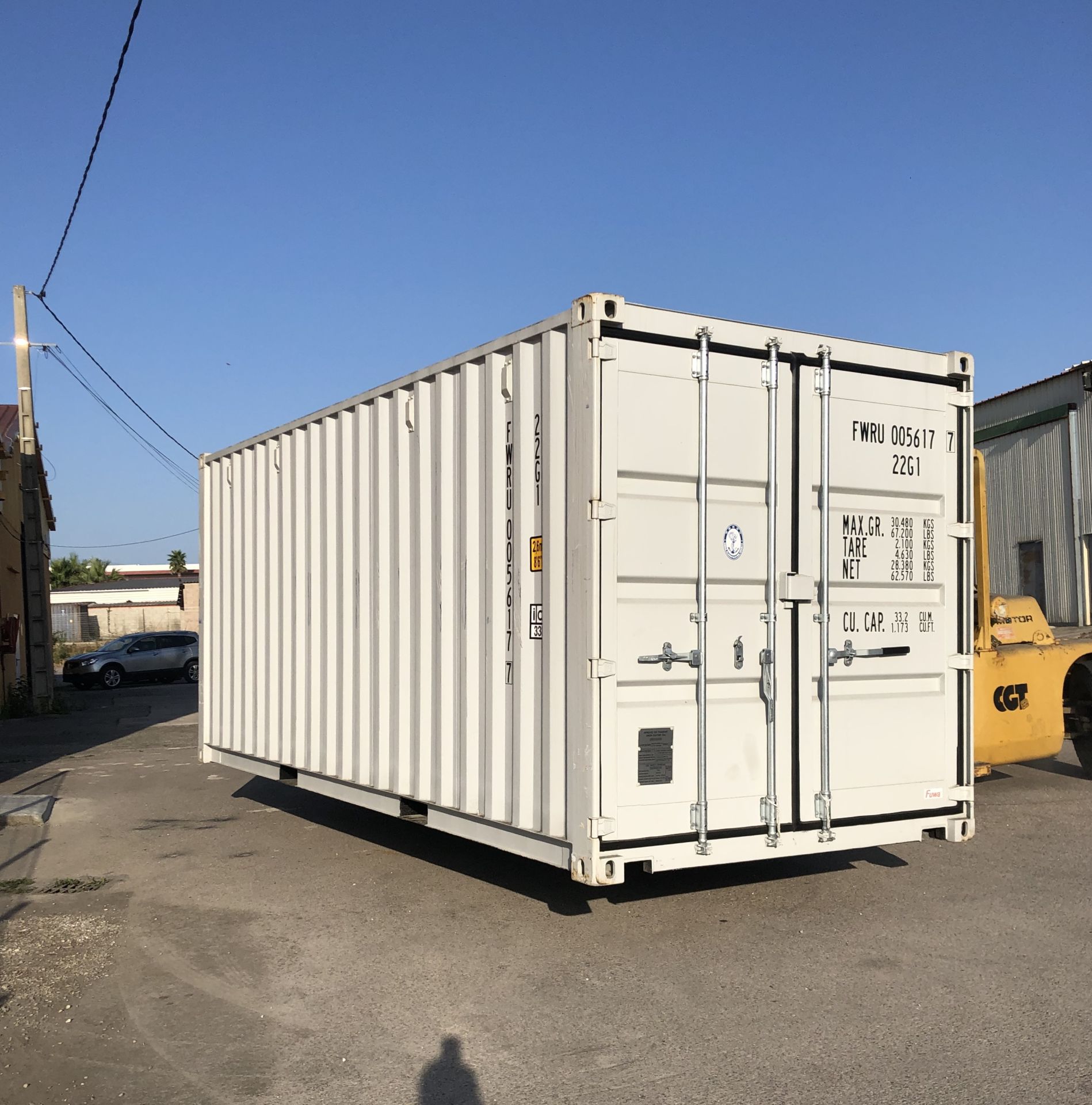 Conteneur maritime 20 pieds - Stockage et transport - Neuf ou occasion - Bluetainer_1