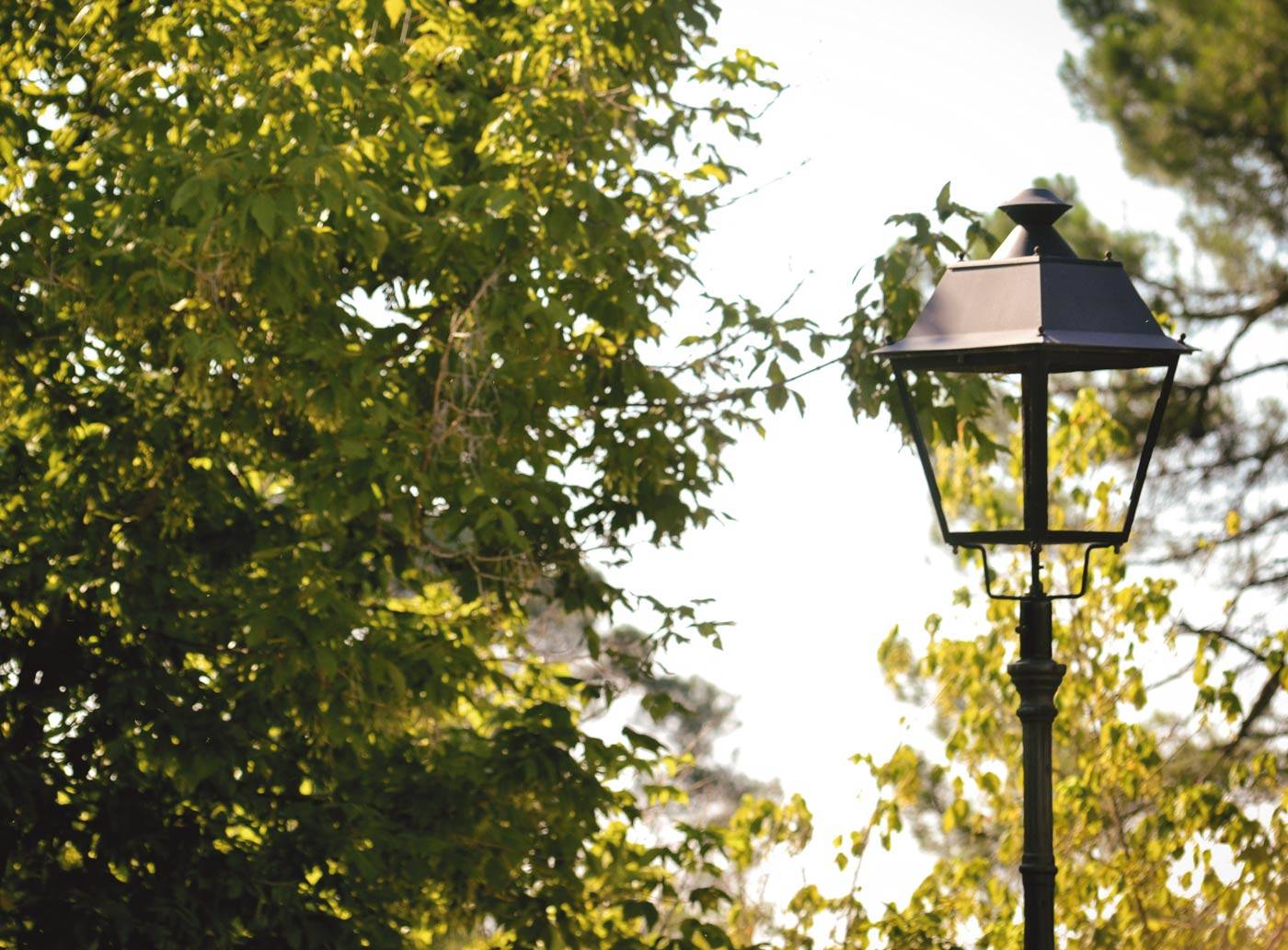 Luminaire classique Neovilla ILNV - design exclusif - LED, haute efficacité et IP66_1