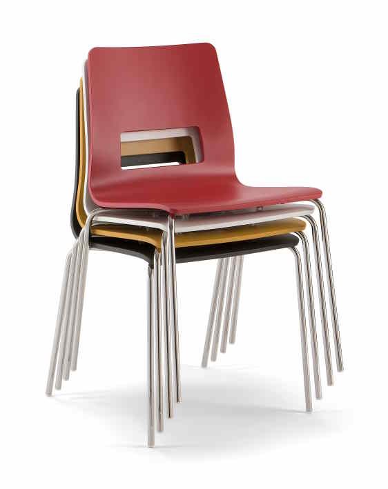 Chaise empilable polypro Celsius - coque en multiplis de hêtre, options de rembourrage et piètement chromé_1