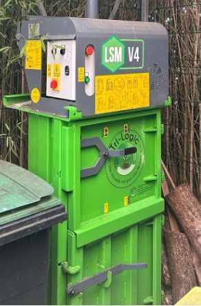 Presse à balles compacte V4 pour DIB : trier facilement vos déchets non dangereux._1