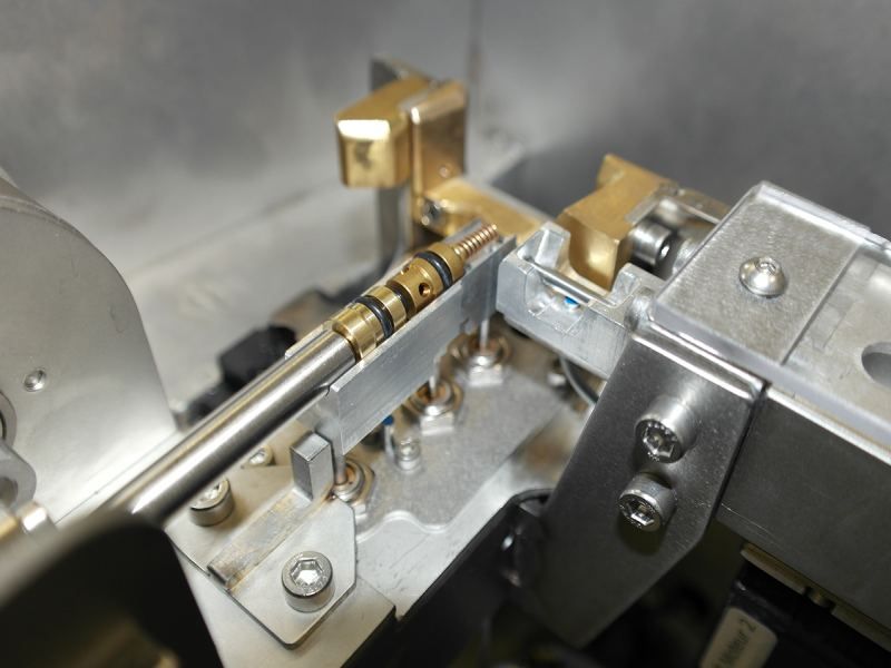 MO-A-EMM - Machines spéciales LF Technologies - mesure de position et d’efforts pour emmanchement_1