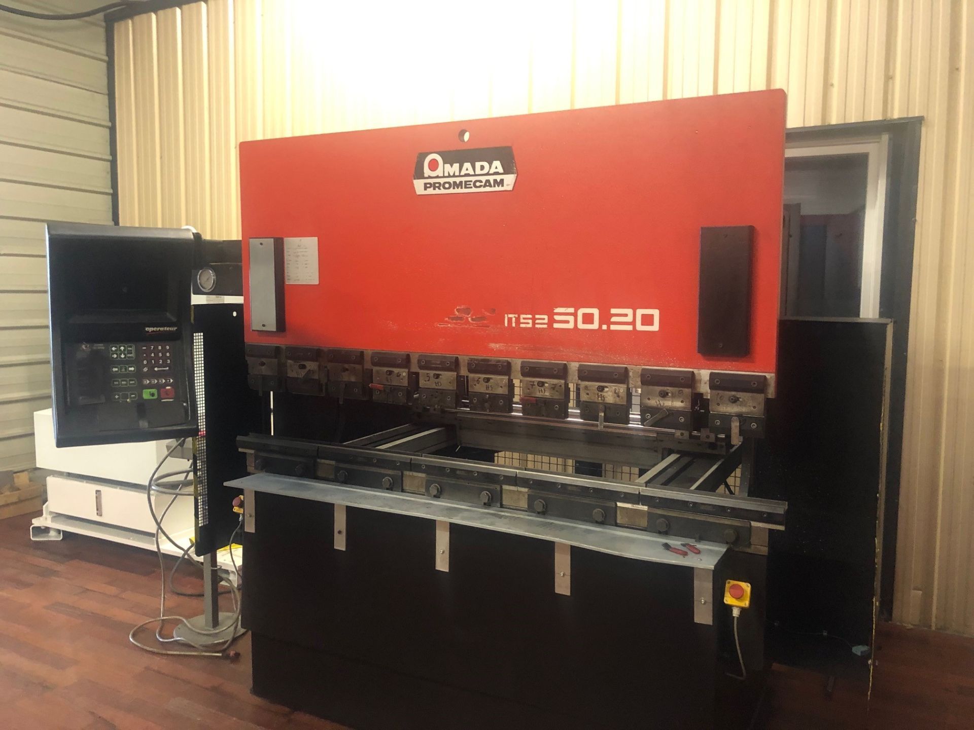 Presse plieuse industrielle AMADA ITS2 2000 x 50T - occasion - réf 3285_1