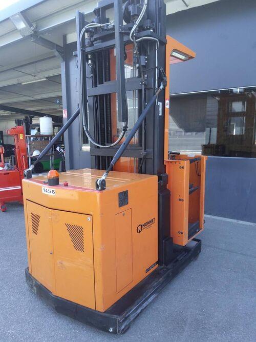 Préparateur de commandes à moyenne / haute levée BT OP1000HSE 1456 - disponible en occasion et en location de courte à longue durée_1