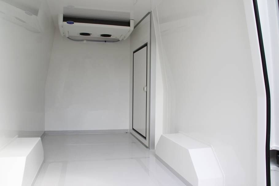 Véhicule frigorifique Cellule intégrée IsoCity –  Mercedes Sprinter_1