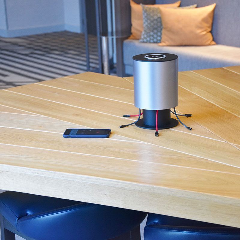 Chargeur universel à induction et câbles sur mesure pour smartphones et tablettes - Welcom - Fabrication française - Inox brossé anti-trace_1