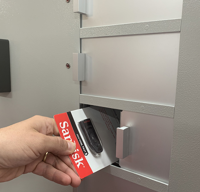 Distributeur automatique de fournitures de bureau - Officemat Bureautique - Gestion optimisée et contrôle des consommations_1