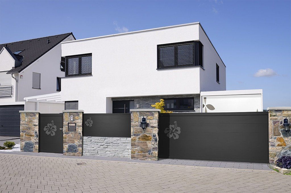 Minorque - clôture en aluminium avec décor fleuri en aluminium brossé - thermolaquage Qualicoat - sur-mesure_1