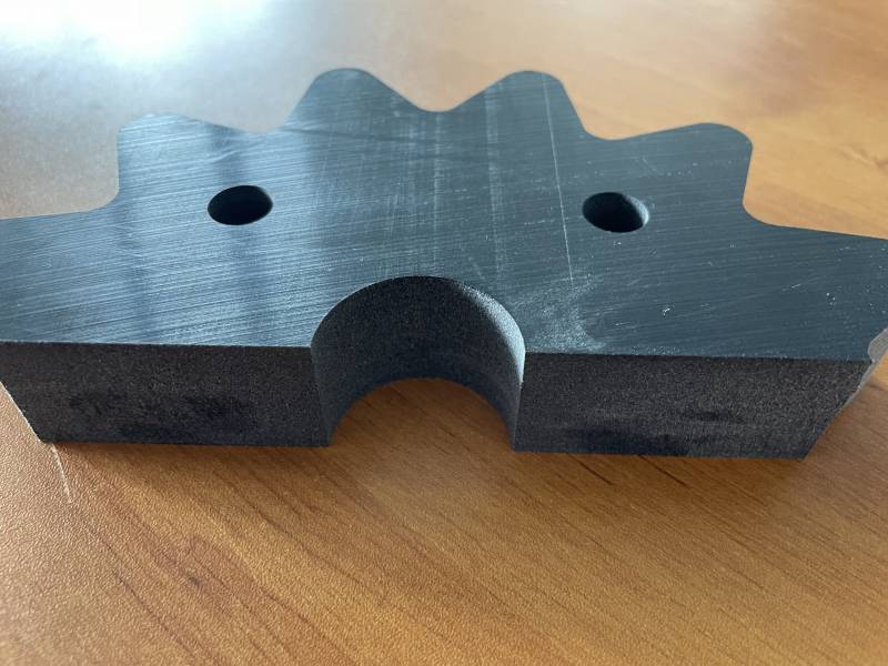 MTCP - Service de découpe au jet d'eau de demi-pignon en PEHD - Précision et qualité près de Lisieux_2