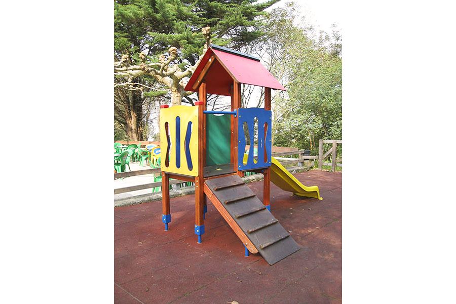 Ge-2725 - Structure de jeux combinée Jolas - 155 kg - Dimensions 3,15 x 1,87 x 2,42 m_1
