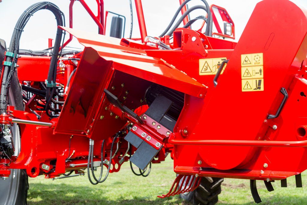 Récolteuse automotrice HT 400 - Asa-Lift - broyeur de fanes 1900 mm - 4 rangs_1