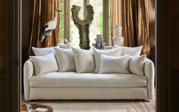 Fauteuil XL Faro 130 cm - Home Spirit - Style baroque en velours avec structure robuste et coussins en plumes_1