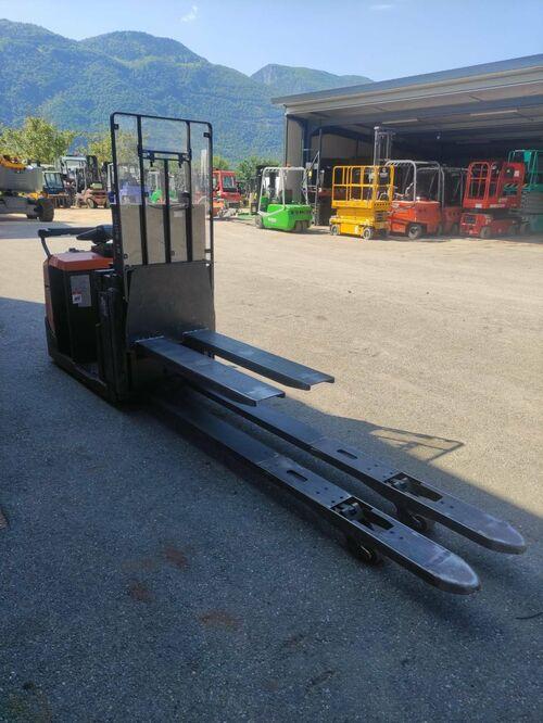 Préparateur de commandes au sol BT OSE250 E000294 - disponible en occasion et en location de courte à longue durée_1