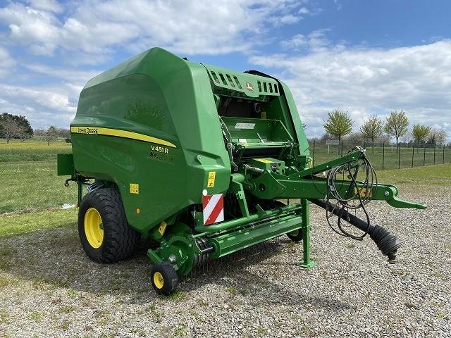 Presse à balles rondes John Deere V451R - 2020 - Chambre variable, Système de coupe Maxicut_1