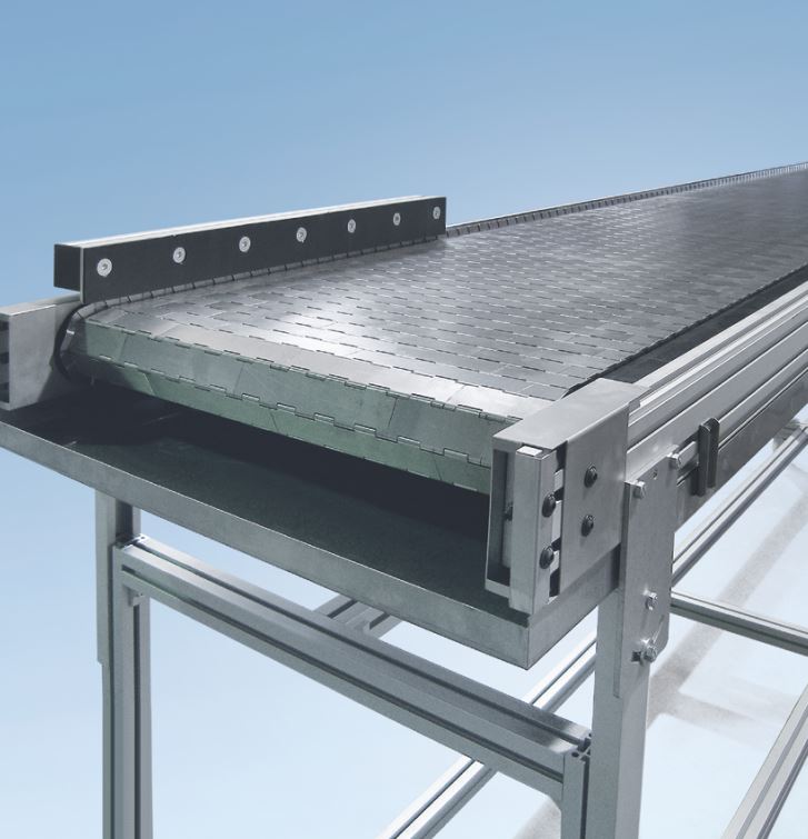 Convoyeur à tapis modulaire compact et flexible - MBF-P 2040.86 - MK Technology Group - Résistant avec charnières en acier pour produits chauds ou à arêtes tranchantes_1