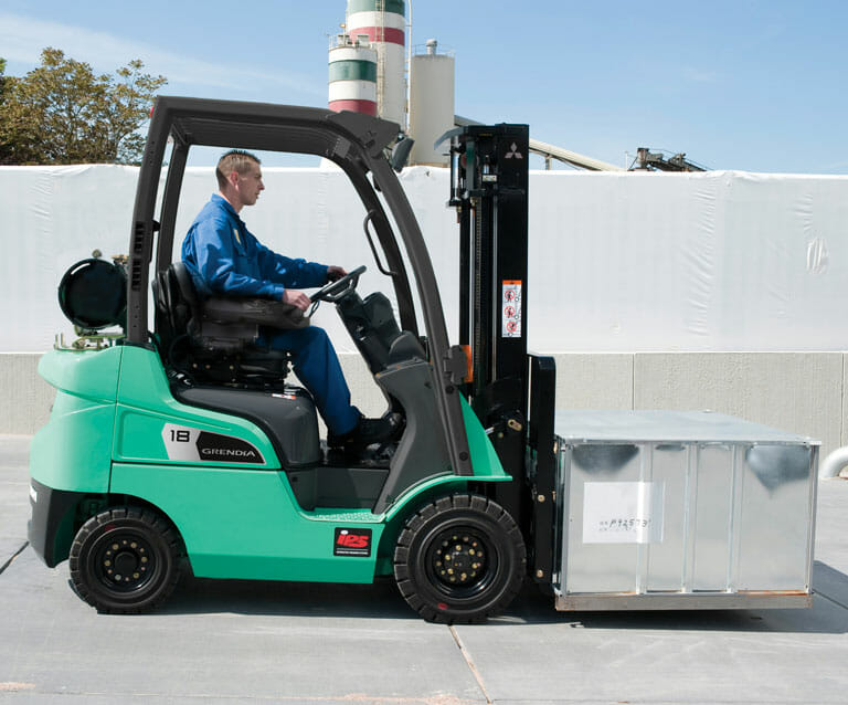 Chariot élévateur à gaz fg15-35_1