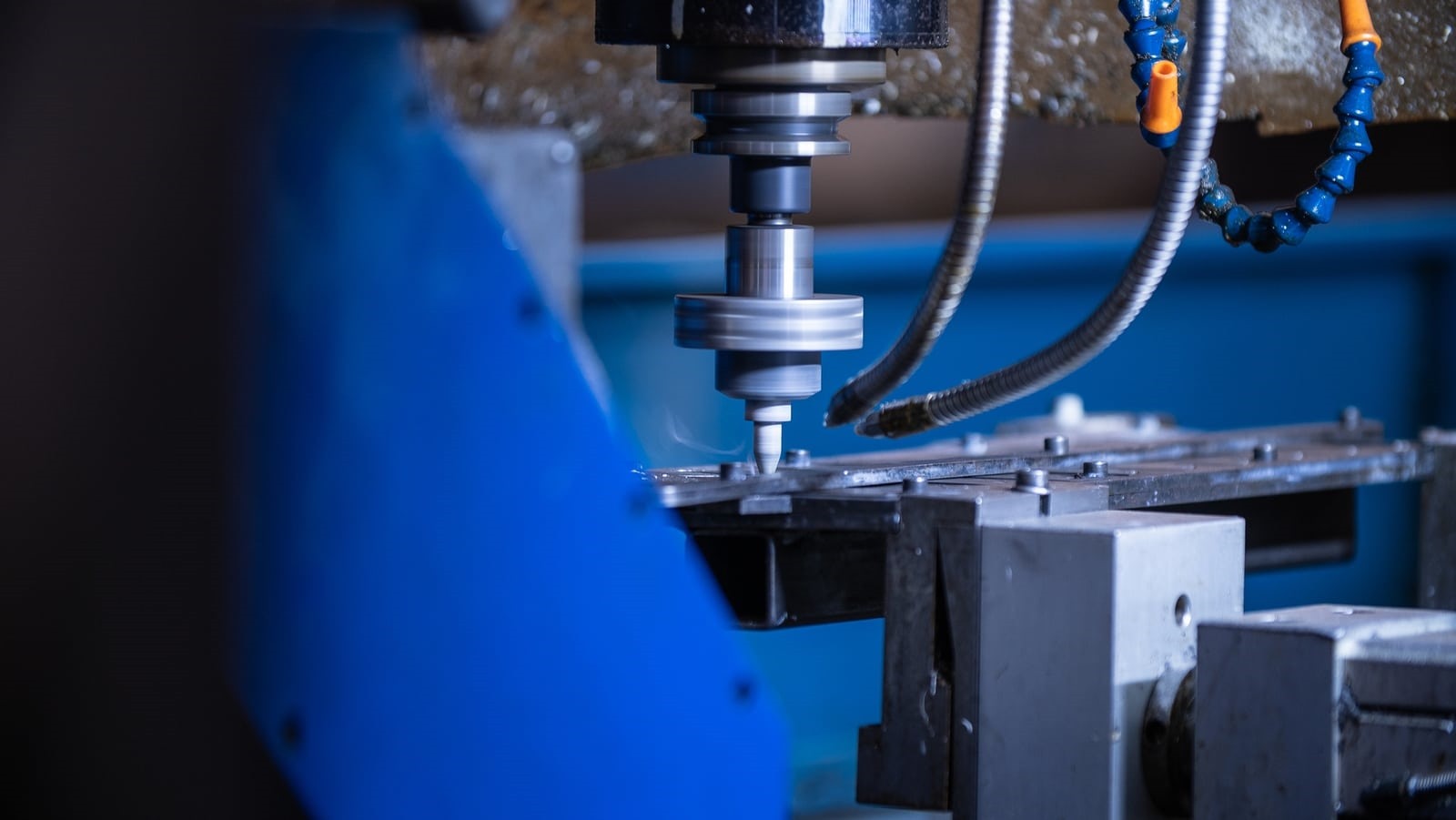 Service d'usinage de pièces - Usinage de pièce métallique en ligne sur-mesure - Pour acier, inox et aluminium_1