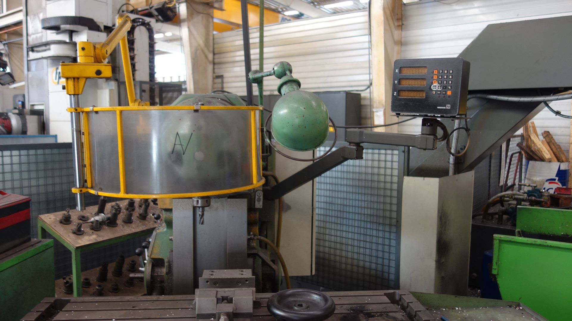 Fraiseuse HURON NU 4 d'occasion - Réf 3464 - Courses 900x700x500 - Table 1230x460 mm_1