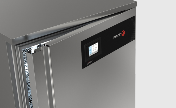 Cellule de refroidissement pour réduire la température des plats cuisinés