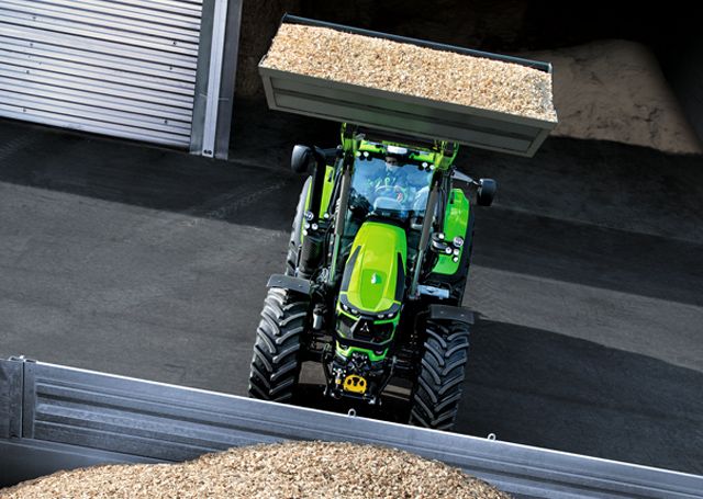 Tracteur Deutz-Fahr Série 6 avec moteur Stage V pour une efficacité optimale