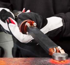 Chauffage par induction de josam, pour léger redressement et desserrage des pièces de machines plus grossières ( les écrous,les  boulons..) - jci 14811_1