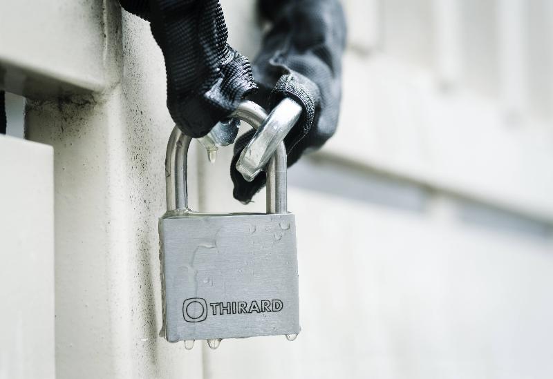 Cadenas à clé inox 60 mm - double verrouillage par billes inox - marque Thirard - référence 00090406_1