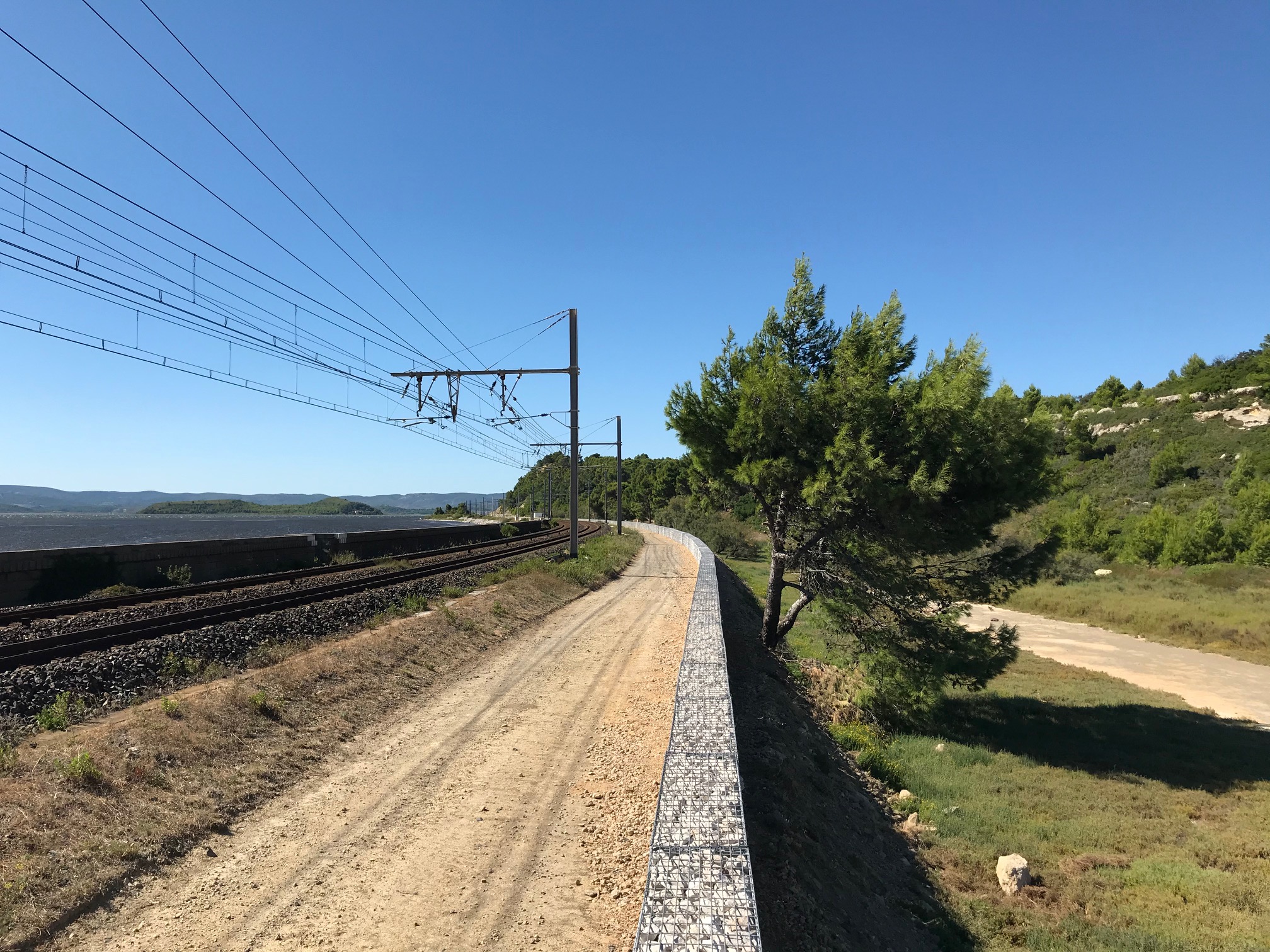 Gabion STONEBOX - Travaux voie ferrée - Boîte fermée transportable avec revêtement Crapal Premium®_1