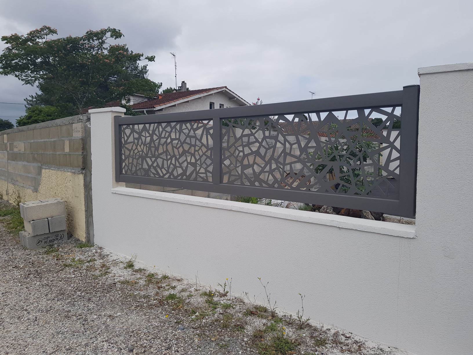 Clôture en aluminium - Large gamme de modèles et couleurs - Intervention en Gironde (33)_1