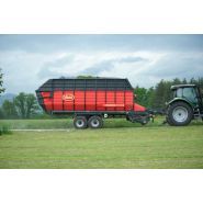 Machine agricole Feedex 390/440 avec rouleau tasse-andain et hayon hydraulique