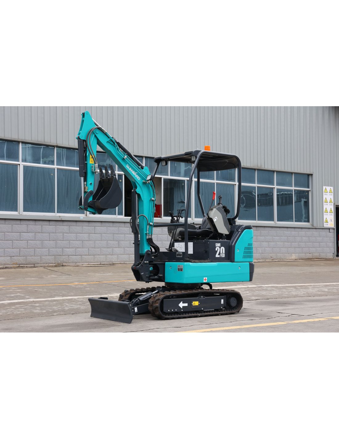 Mini-pelle excellente en termes de durabilité, de fiabilité et de performance - SUNWARD  SWE20FED_1